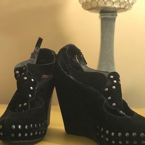 Wedges worn a few times very comfortable